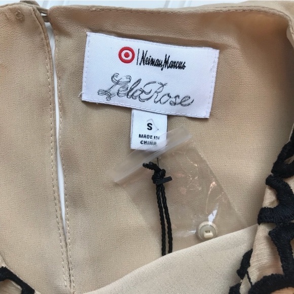 •Neiman Marcus for Target• crochet top - Picture 5 of 5